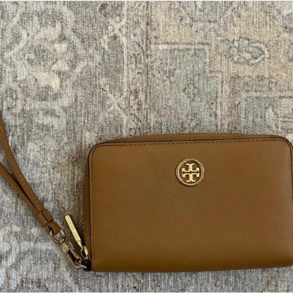 Tory Burch Wristlet